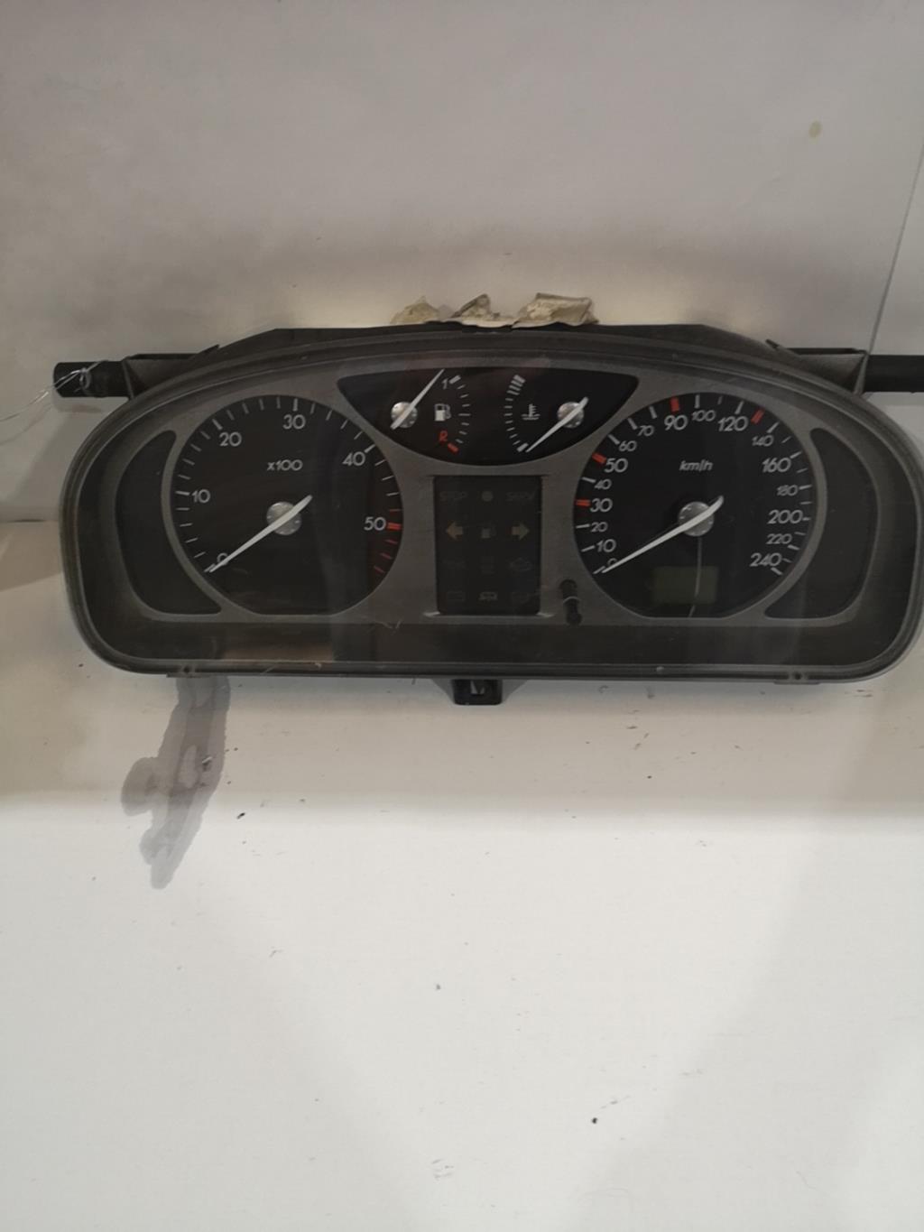 Compteur RENAULT LAGUNA 2 PHASE 1  - 1