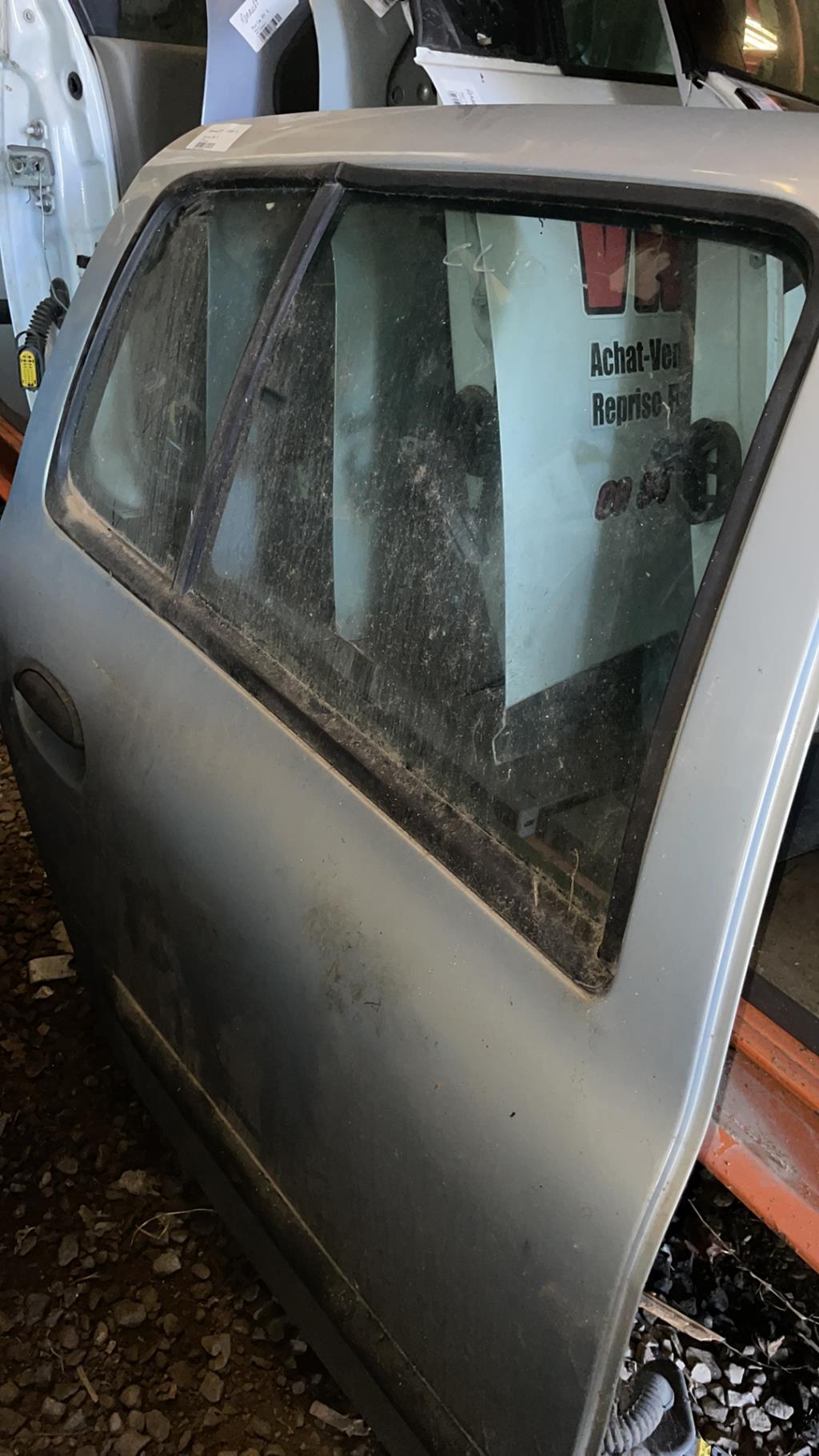Puerta trasera derecha RENAULT CLIO 2  - 1