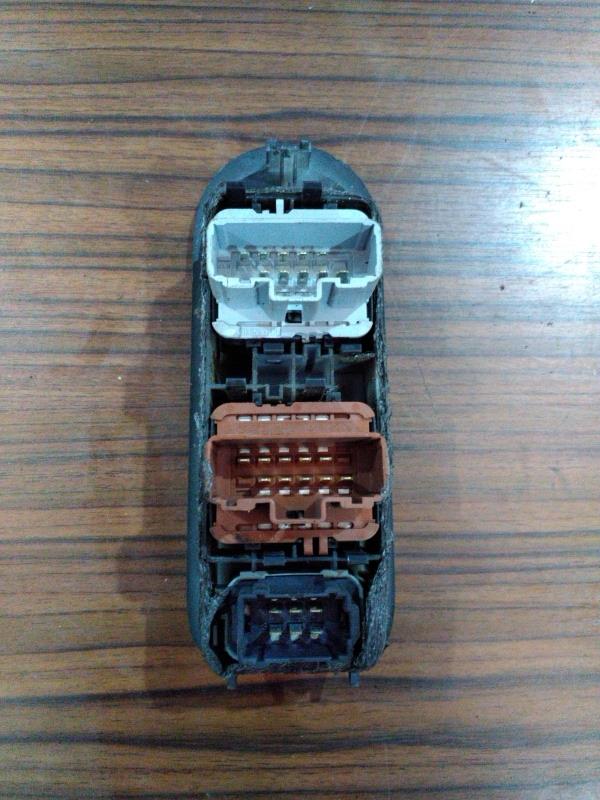 Interrupteur de leve vitre RENAULT MEGANE 2  - 1