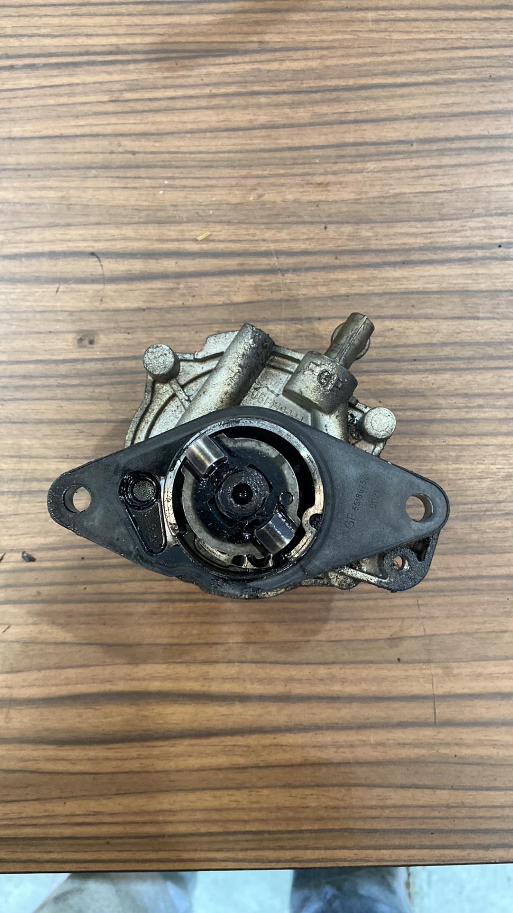 Pompe à vide OPEL CORSA C  - 1