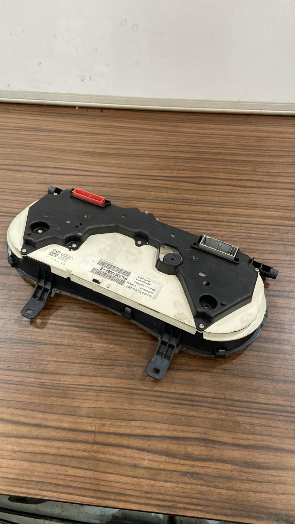 Compteur RENAULT TRAFIC 2  - 1