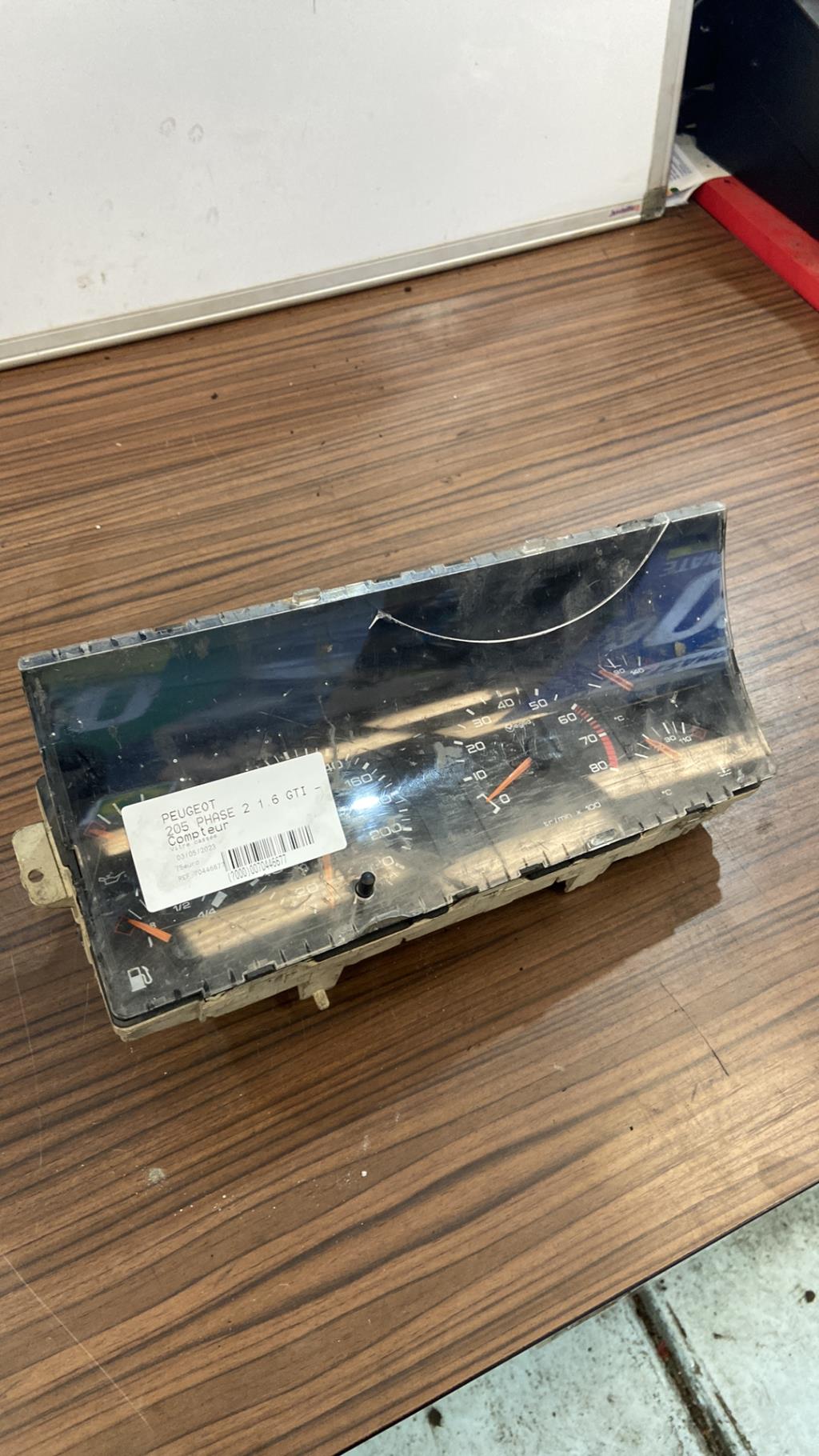 Compteur PEUGEOT 205 PHASE 2  - 1