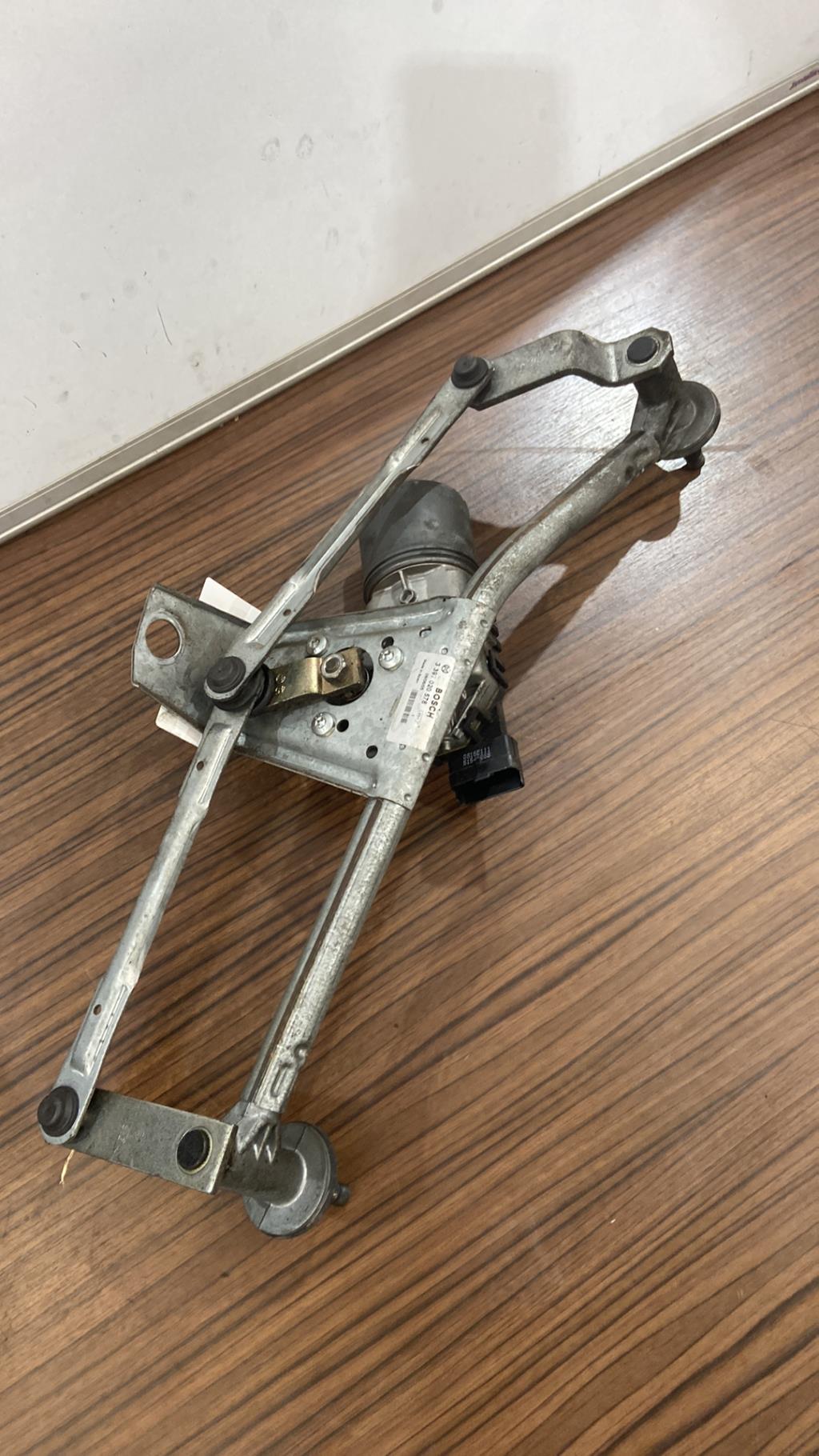 Motore tergicristallo anteriore PEUGEOT 206+ Diésel - 1