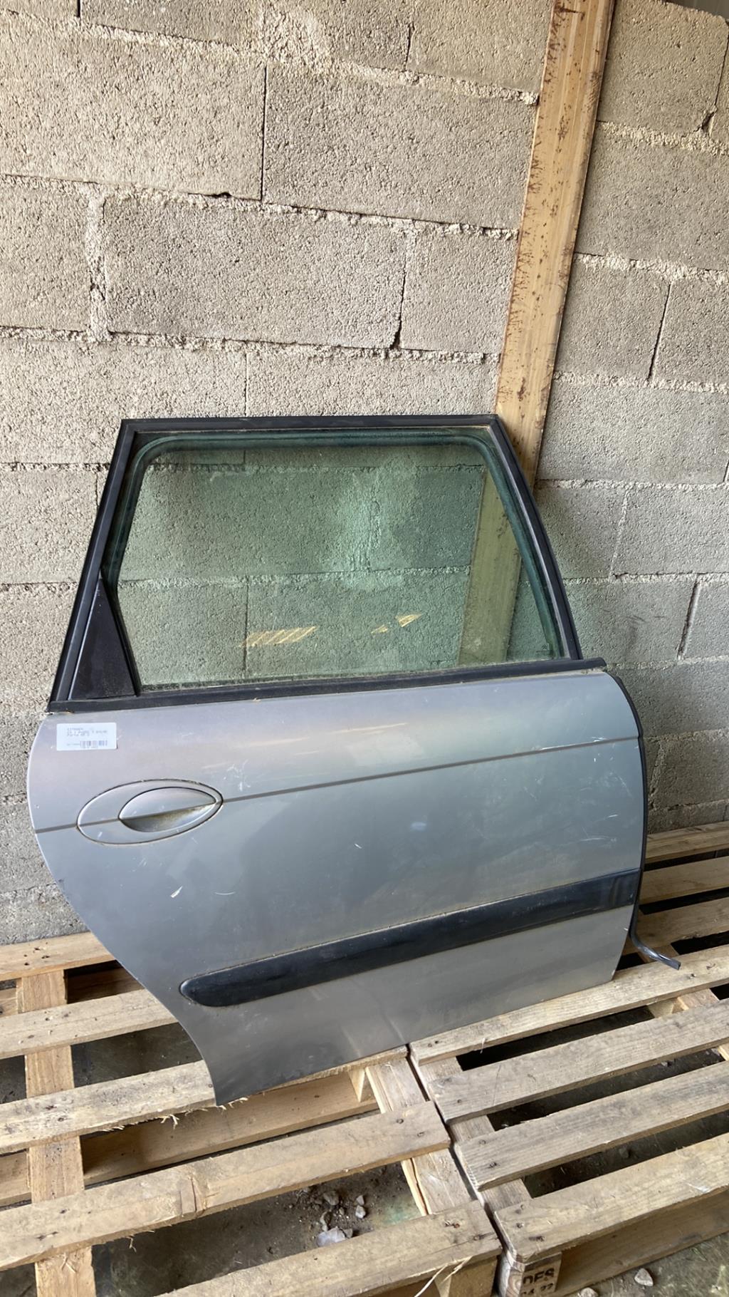 Puerta trasera derecha CITROEN C5 1 PHASE 1 BREAK  - 1