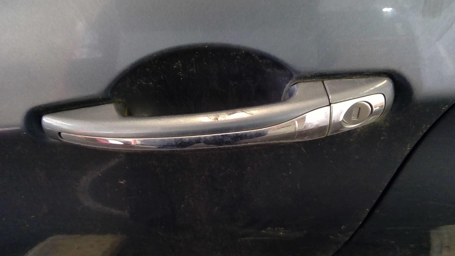 Maniglia portiera anteriore sinistra CITROEN C5 2 Diésel - 1