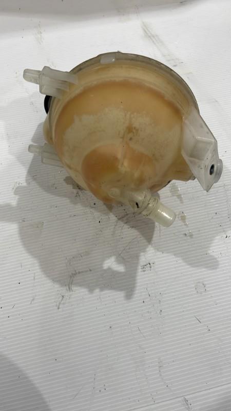 Vase d'expansion CITROEN C4 2 PHASE 1 Diesel - 1
