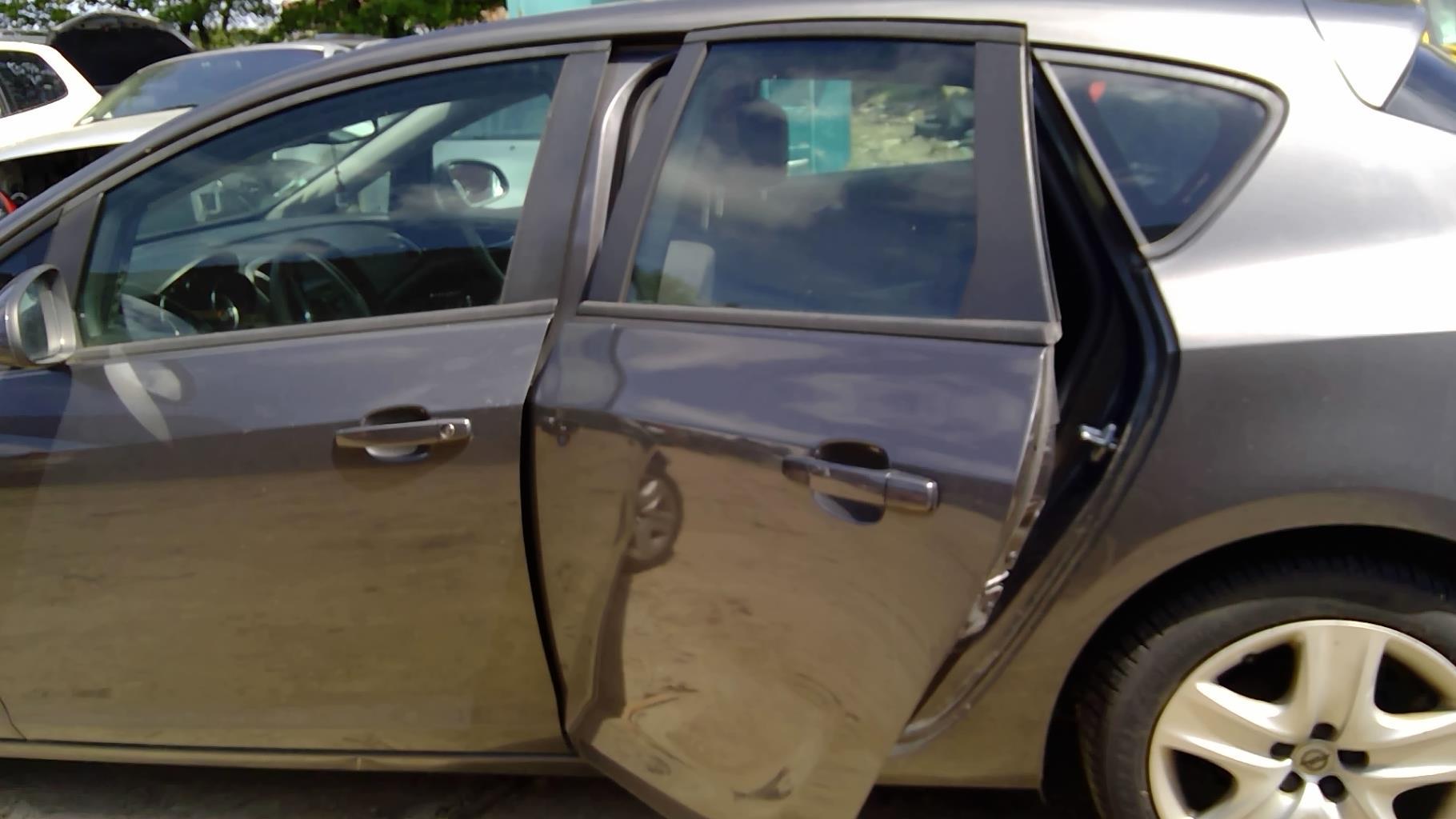 Portiera posteriore sinistra OPEL ASTRA J PHASE 1 Diésel - 1