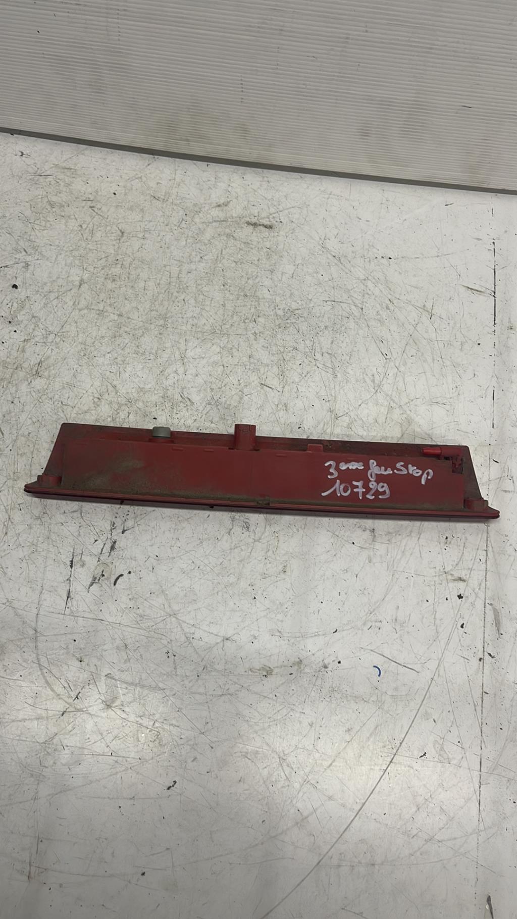 Feu arriere stop central FORD FIESTA 6 PHASE 1 Diesel - 1