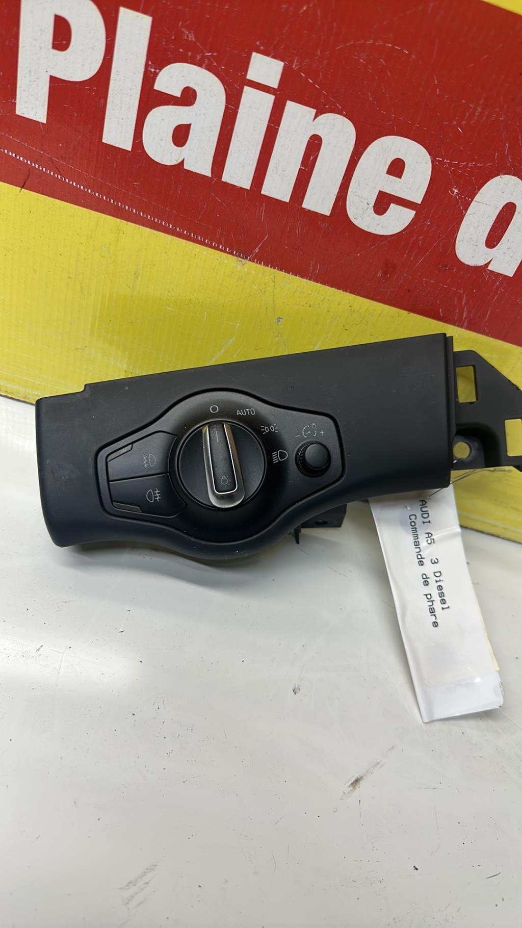 Commande de phare AUDI A5 1 CABRIO PHASE 2 Diesel - 1
