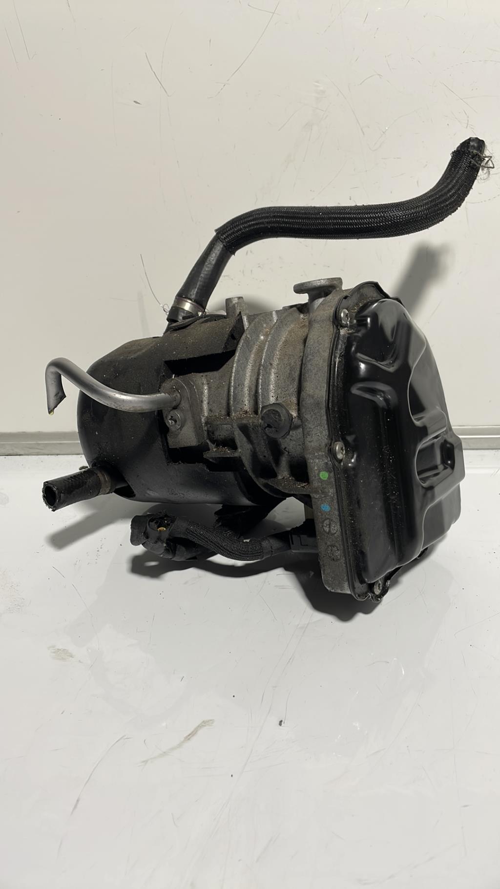 Pompe de direction CITROEN C5 2 Diesel - 1
