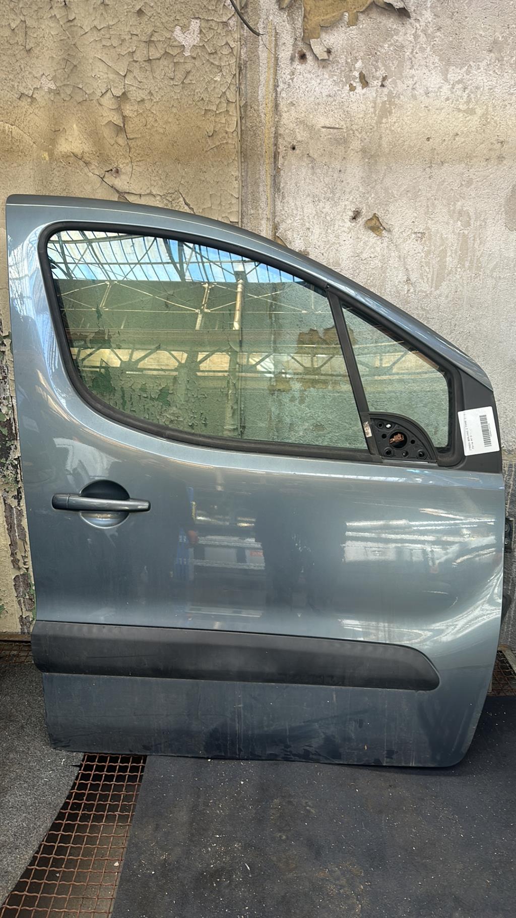 Porte avant droit CITROEN BERLINGO 2 PHASE 1 Diesel - 1