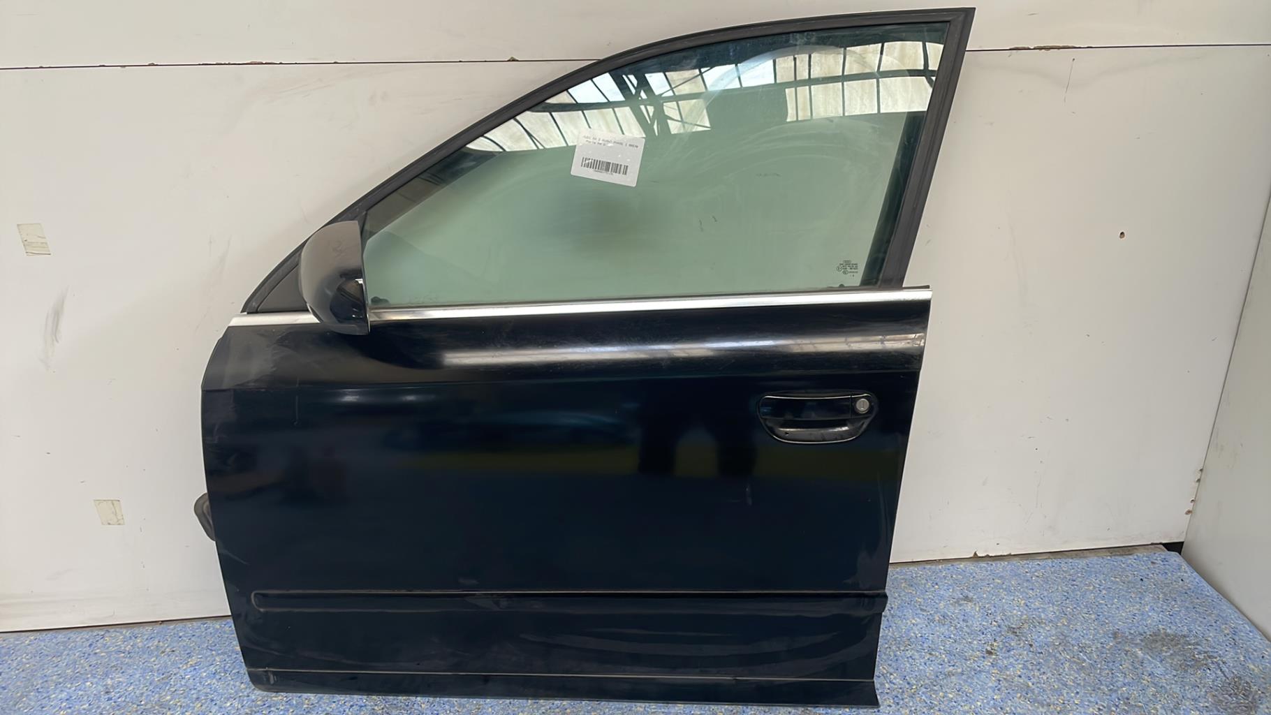 Porte avant gauche AUDI A4 2 AVANT PHASE 1 BREAK Diesel - 1