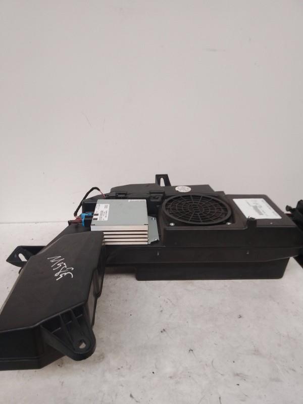 Amplificateur audio AUDI A4 2 AVANT PHASE 2 BREAK Diesel - 1