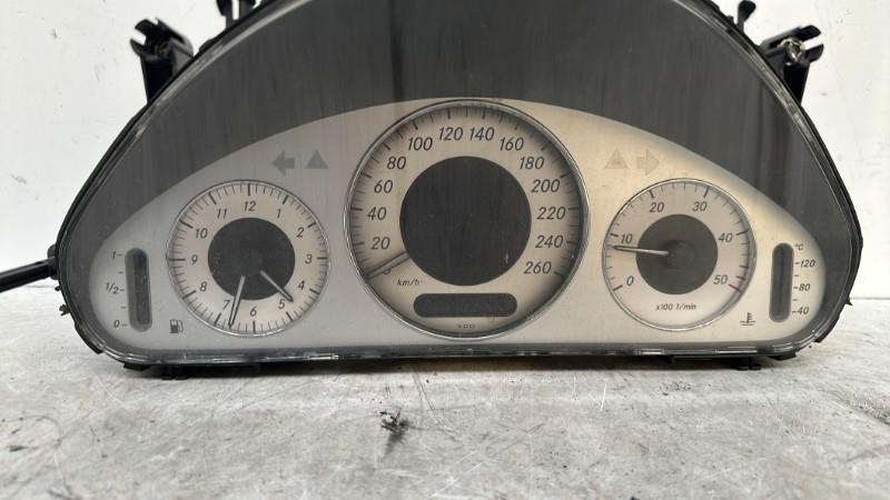 Compteur MERCEDES CLASSE E 211 PHASE 1 Diesel - 1
