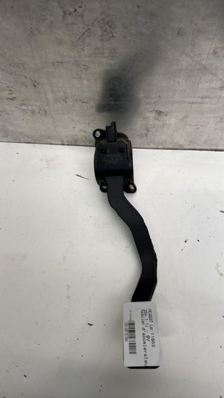 Pedale d'accelerateur PEUGEOT 206+ Essence - 1