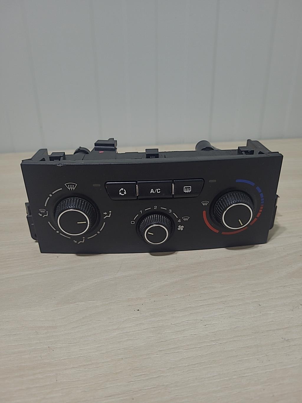 Commande chauffage PEUGEOT 207 PHASE 2 Diesel - 1