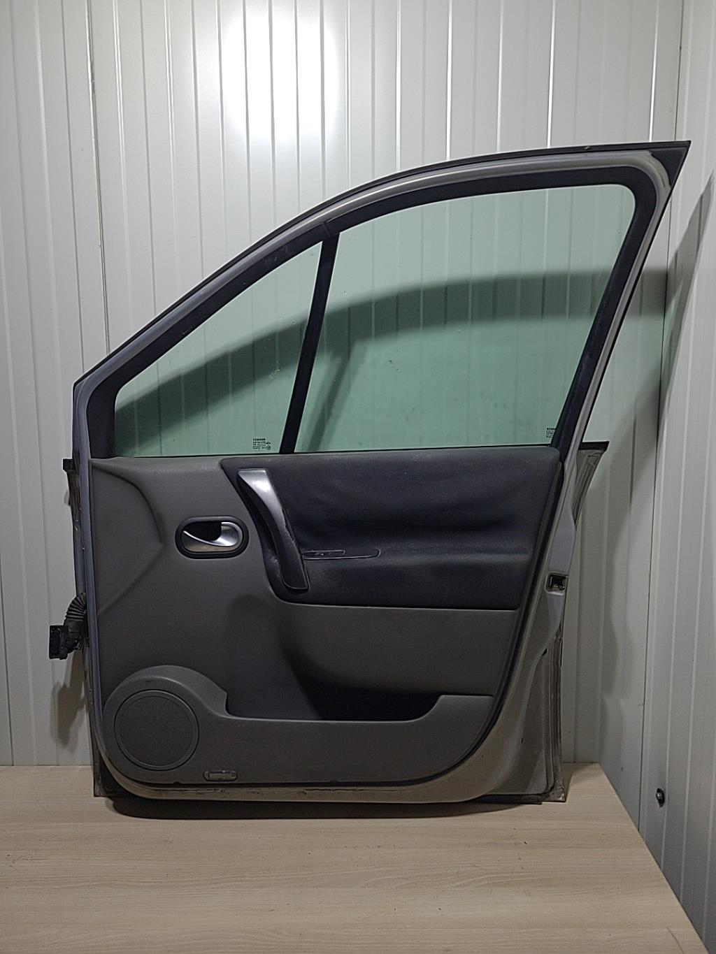 Porte avant droit RENAULT SCENIC 2 PHASE 1 Diesel - 1