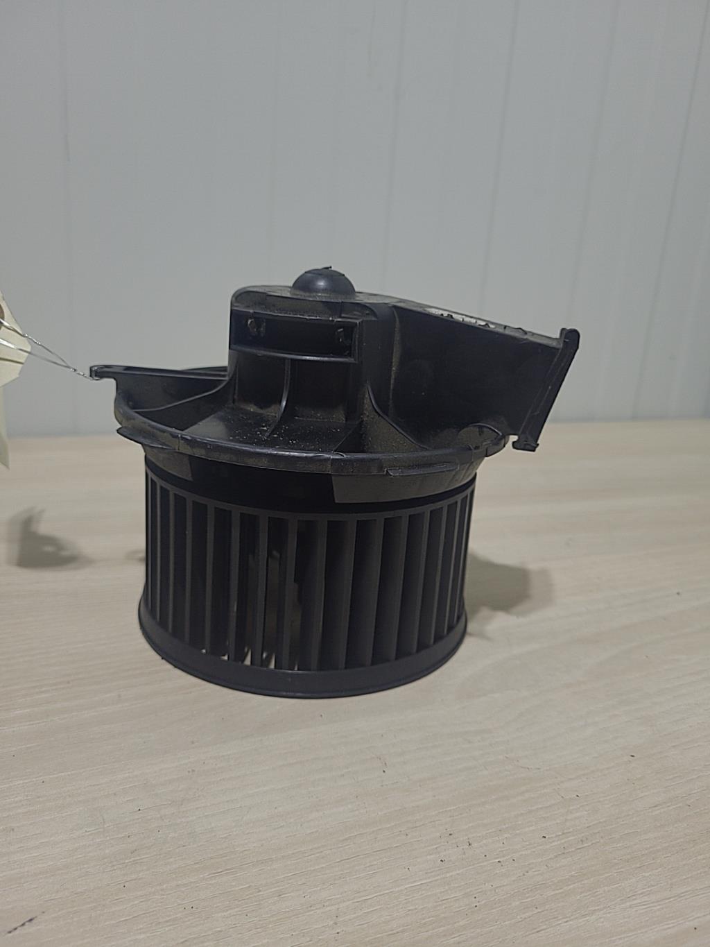 Ventilateur chauffage PEUGEOT 206 PHASE 1 BREAK Diesel - 1
