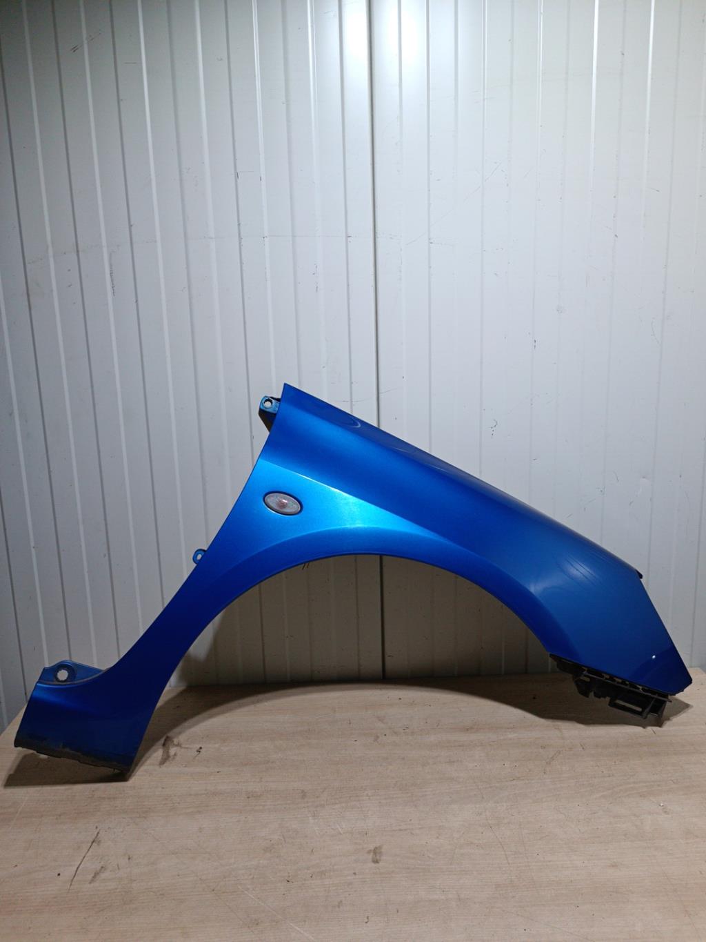 Aile avant droit PEUGEOT 307 PHASE 1 Essence - 1
