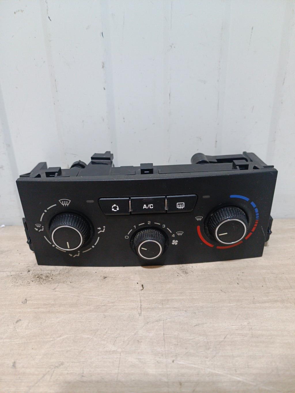 Commande chauffage PEUGEOT 207 PHASE 2 Diesel - 1