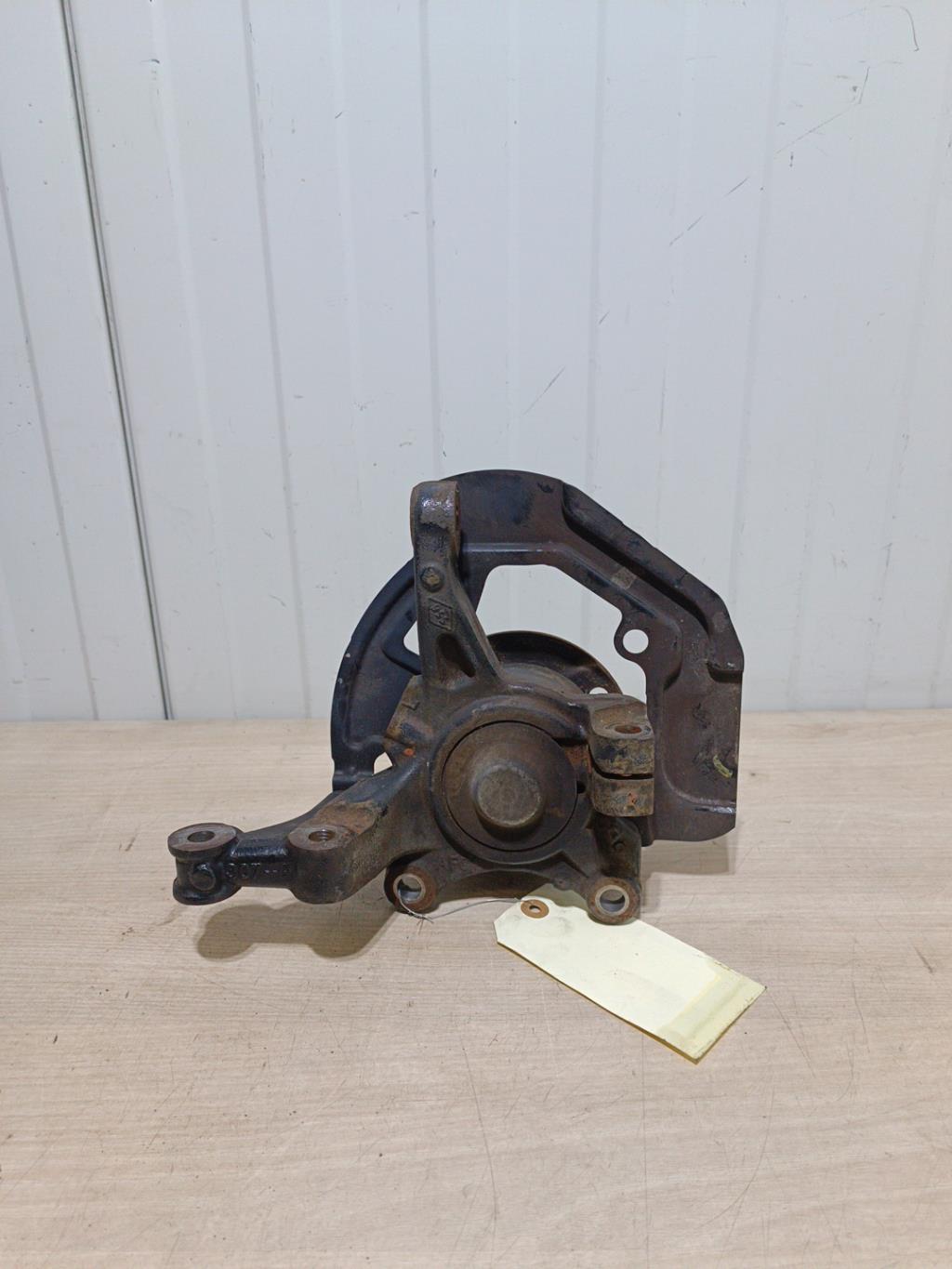 Moyeu avant gauche RENAULT TWINGO 3 PHASE 1 Essence - 1