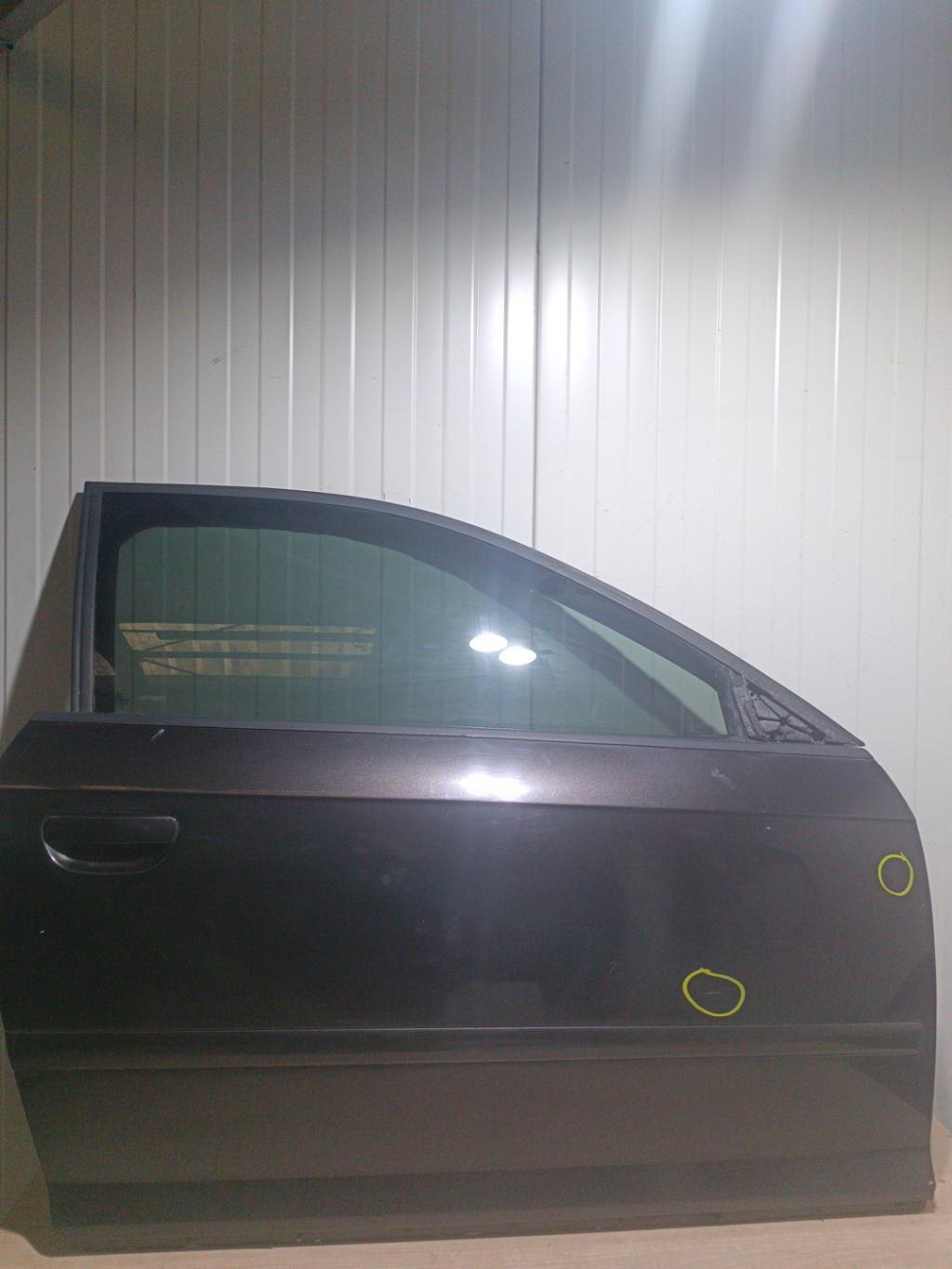 Porte avant droit AUDI A3 2 PHASE 1 Essence - 1