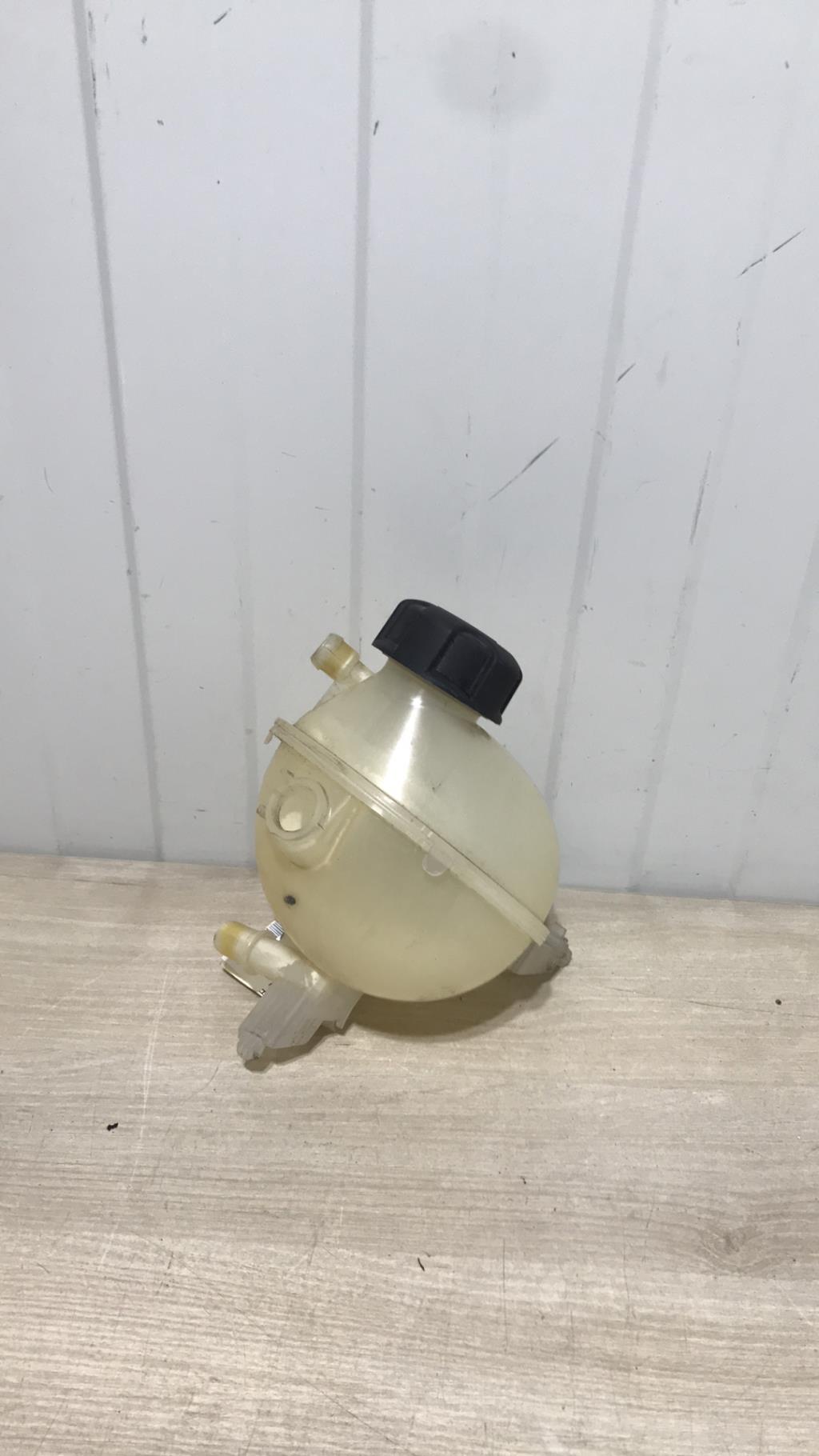 Vase d'expansion PEUGEOT 2008 1 PHASE 2 Diesel - 1