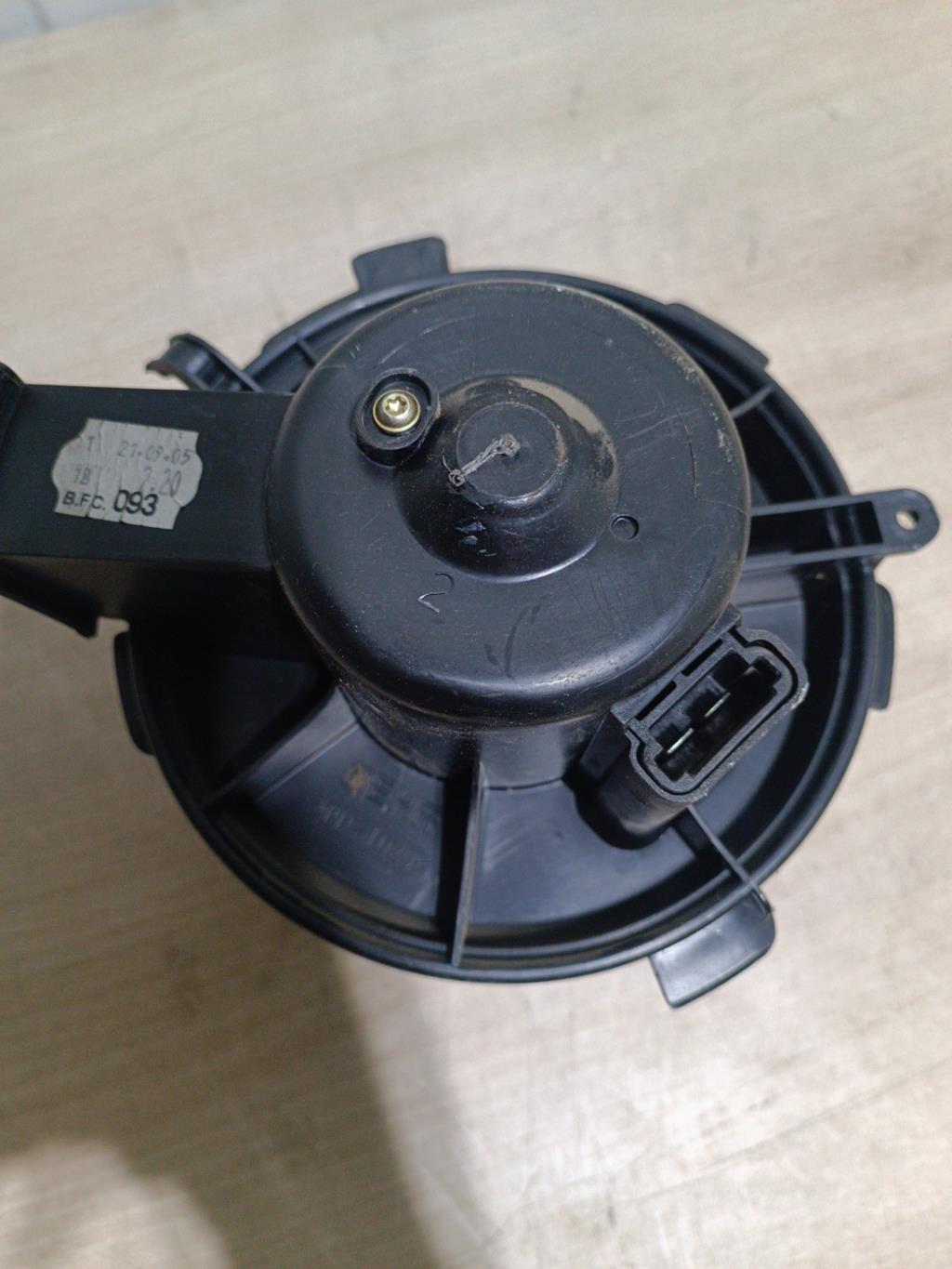Ventilateur chauffage PEUGEOT 206 PHASE 2 Essence - 1