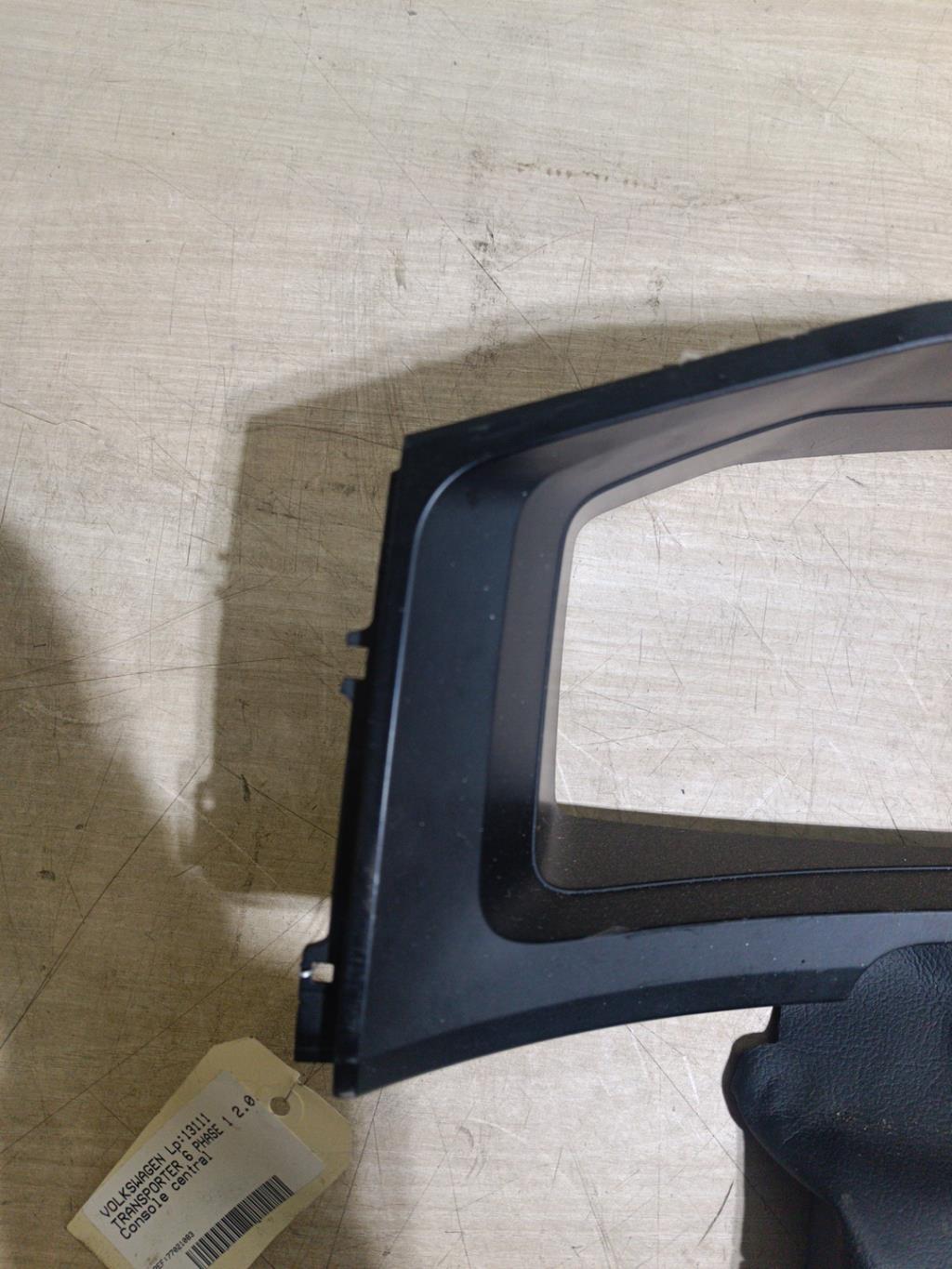 Console central (interieur plastique) VOLKSWAGEN TRANSPORTER 6 PHASE 1 Diesel - 1