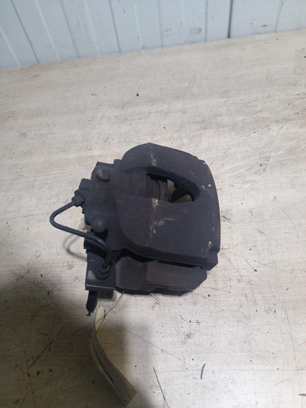 Etrier avant droit (freinage) RENAULT ESPACE 4 PHASE 1 Diesel - 1