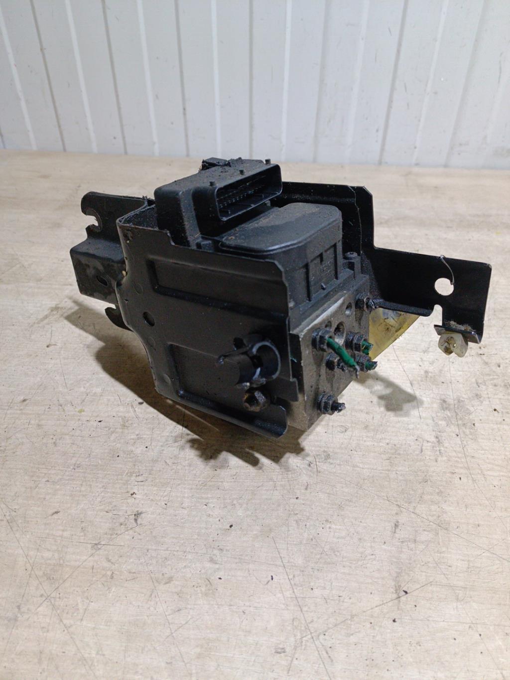 Bloc ABS (freins anti-blocage) RENAULT CLIO 2 PHASE 1  - 1