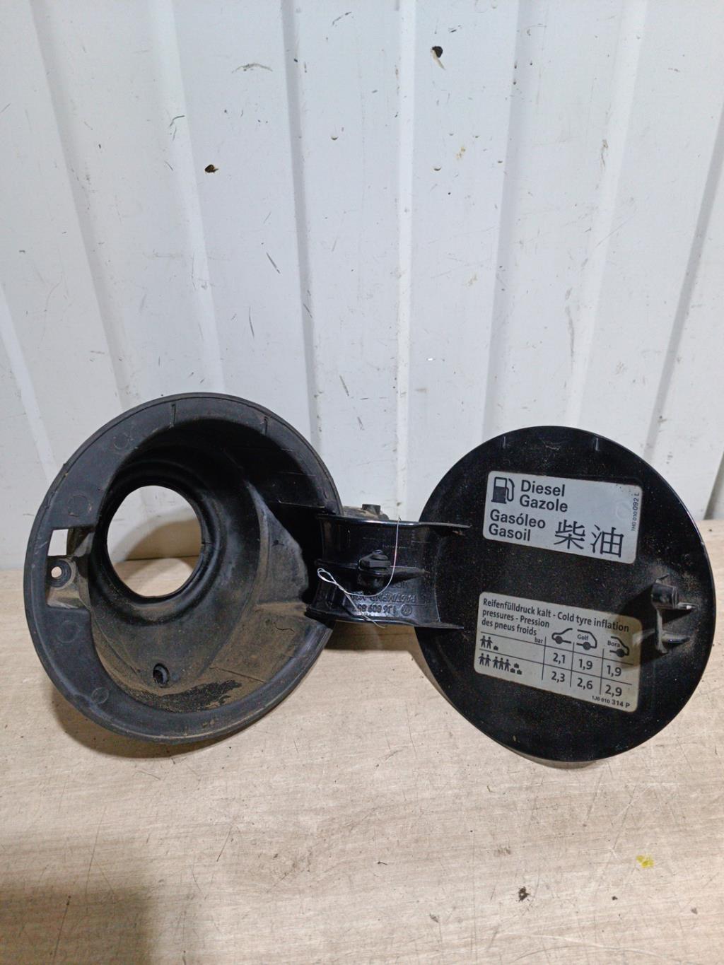 Trappe d'essence VOLKSWAGEN GOLF 4 Diesel - 1