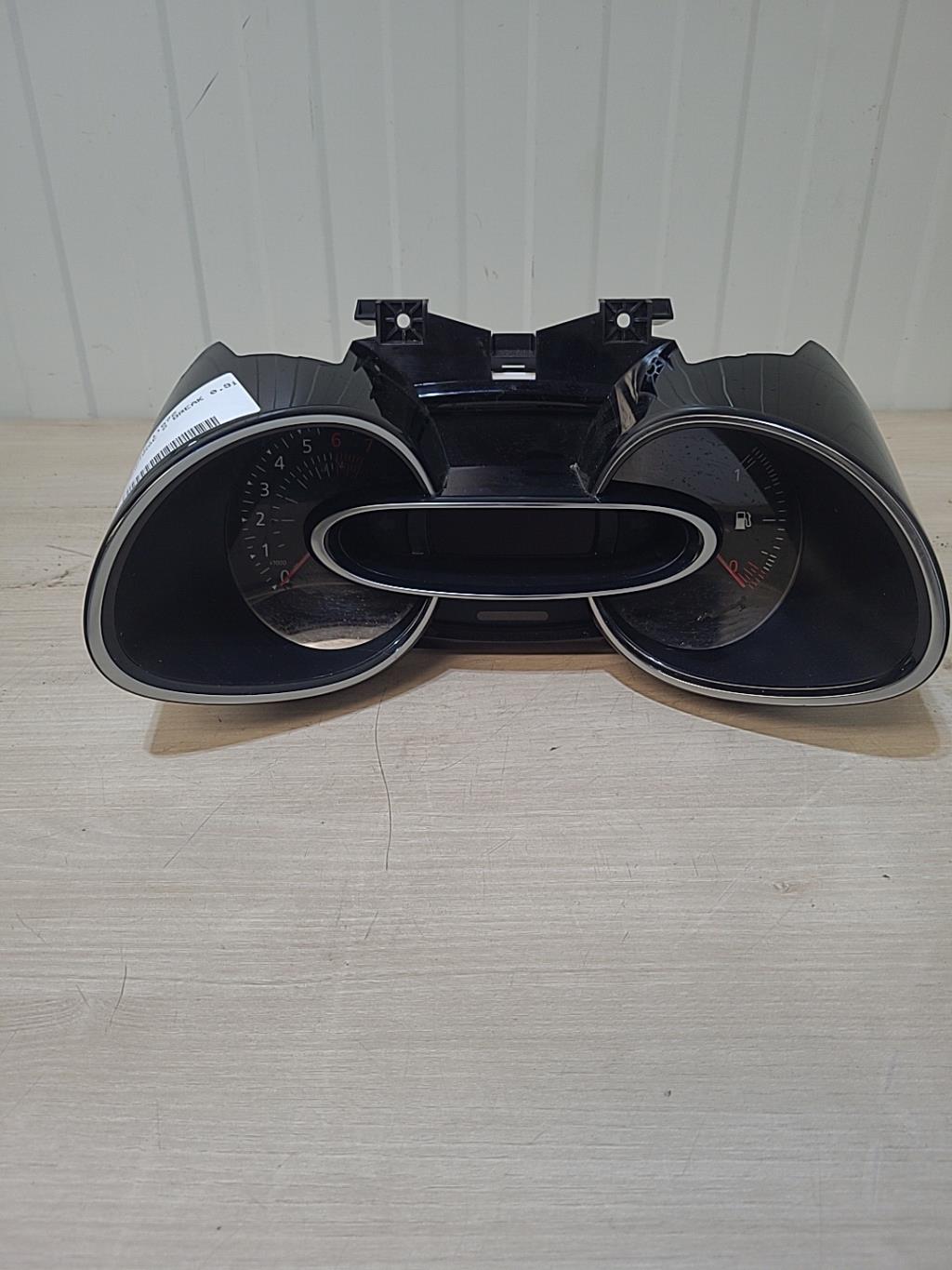 Compteur RENAULT CLIO 4 PHASE 2 BREAK Essence - 1