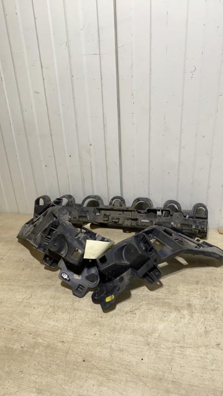 Support de pare chocs arriere RENAULT CLIO 4 PHASE 1 Diesel - 1