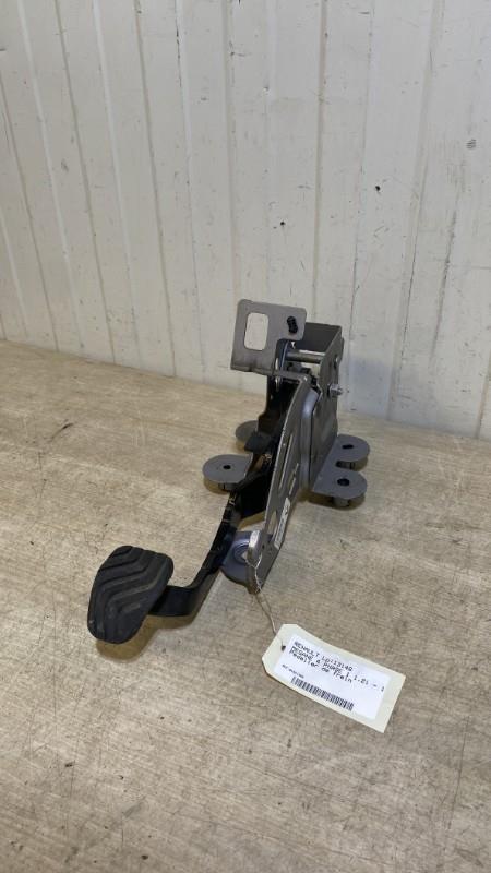 Pedale de frein RENAULT MEGANE 4 PHASE 1 Essence - 1