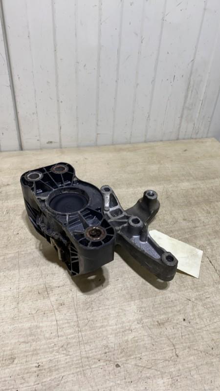 Support moteur droit RENAULT SCENIC 4 Diesel - 1