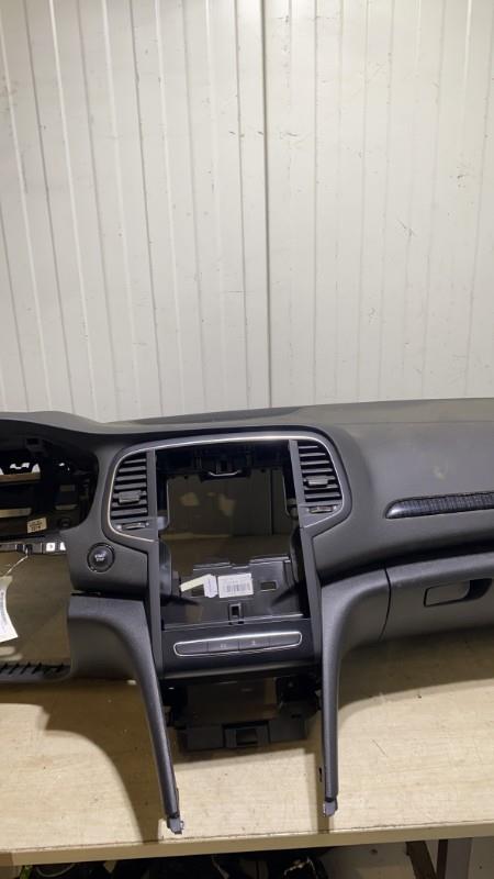Tableau de bord RENAULT MEGANE 4 PHASE 1 Essence - 1