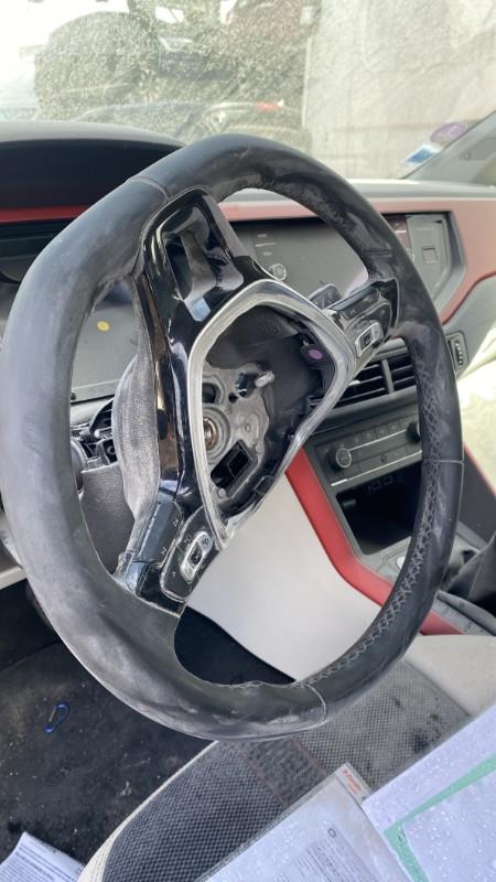 Volant VOLKSWAGEN POLO 6 PHASE 1 Essence - 1