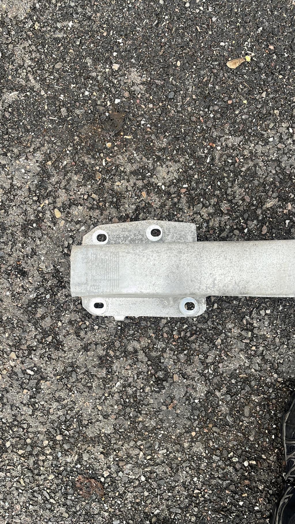 Traversa rinforzo paraurti anteriore RENAULT LAGUNA 3 PHASE 1 Diésel - 1