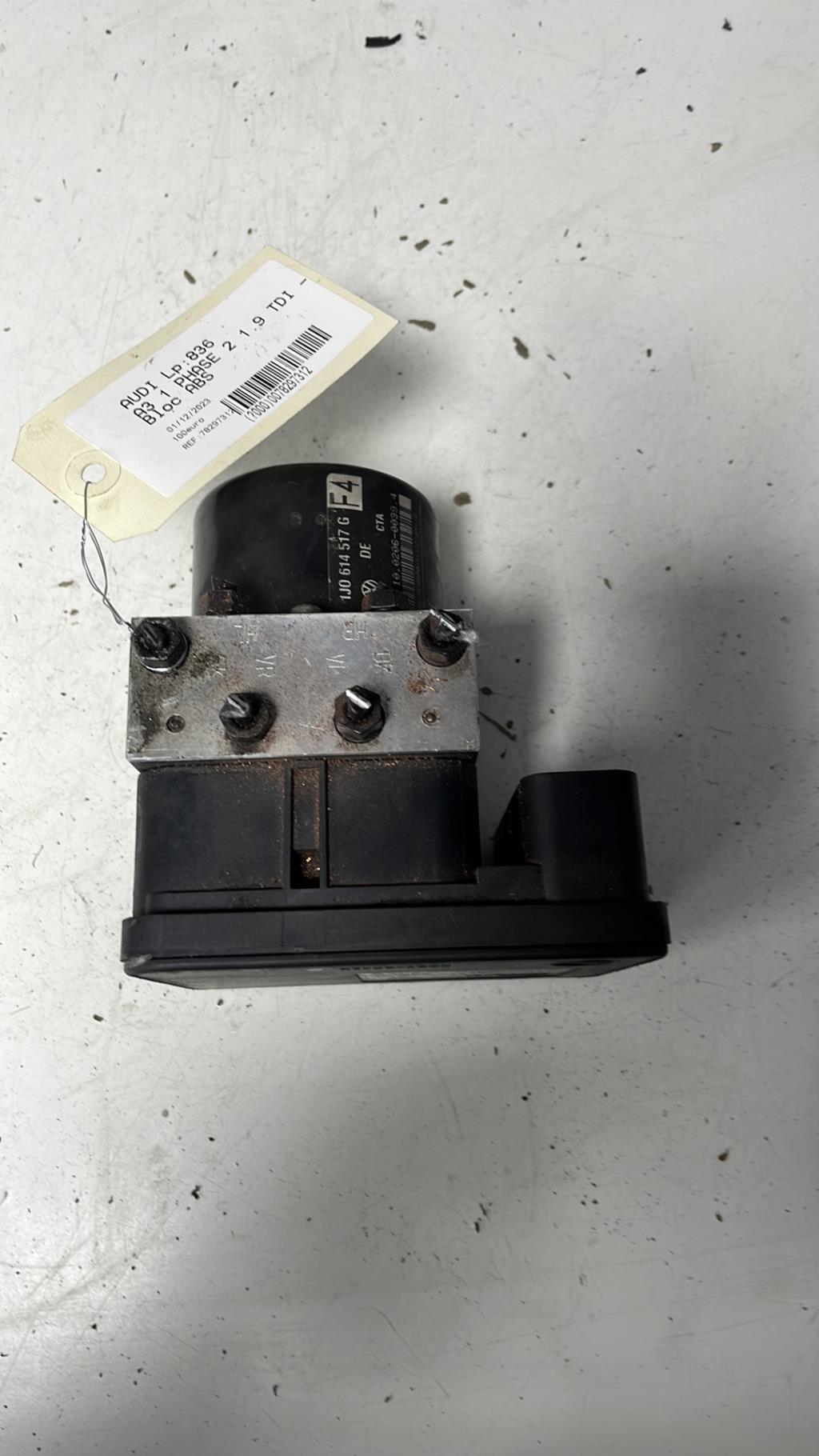 Blocco ABS (antibloccaggio freni) AUDI A3 1 PHASE 2 Diésel - 1