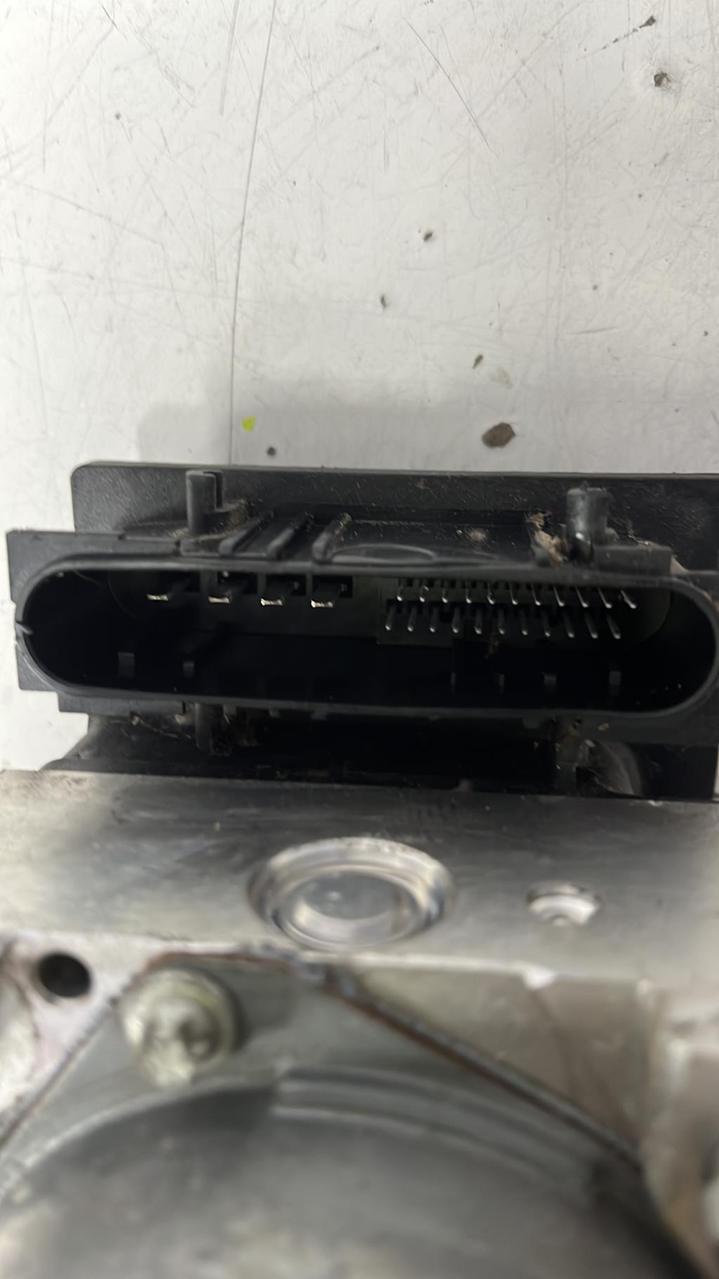 Blocco ABS (antibloccaggio freni) RENAULT CLIO 3 PHASE 1 Gasolina - 1