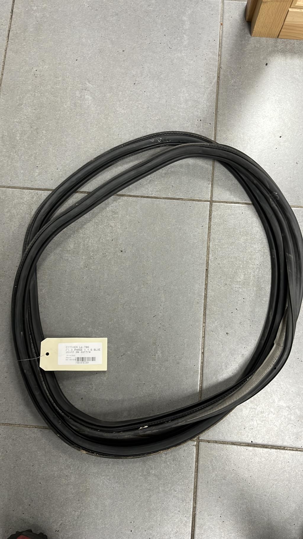 Joint de coffre CITROEN C3 3 PHASE 1 Diesel - 1