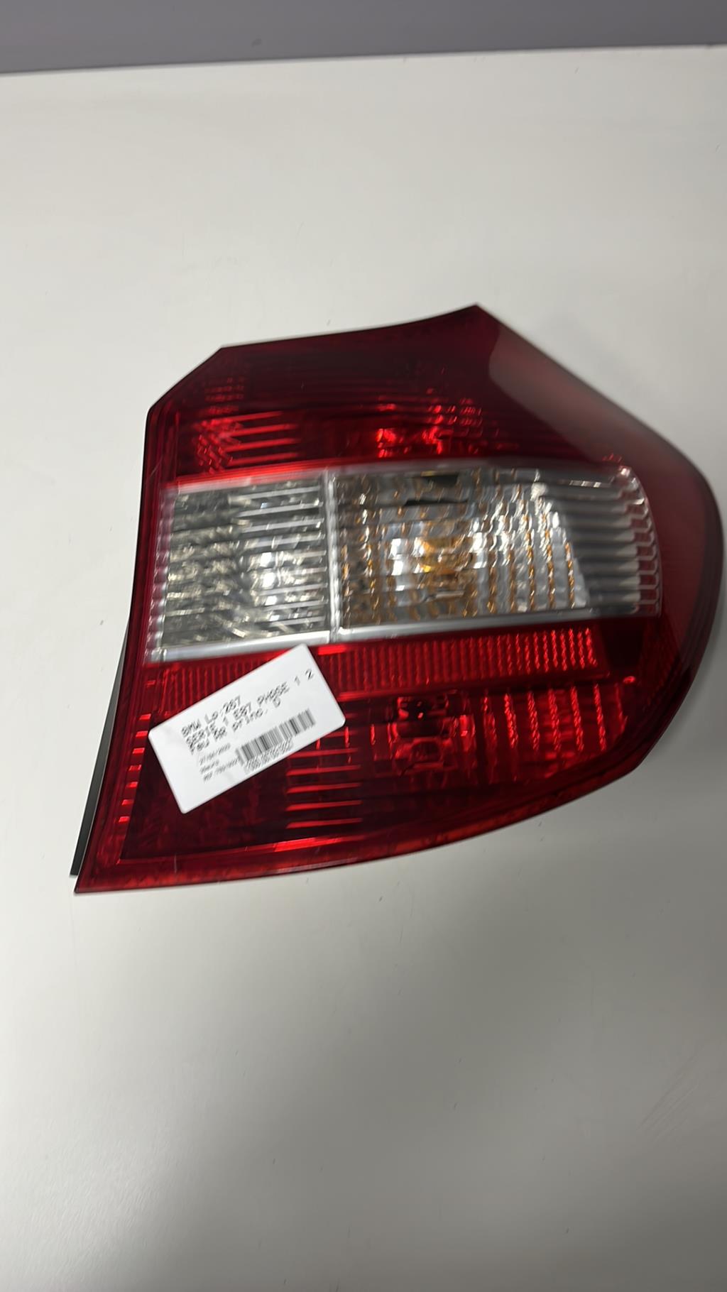 Fanale posteriore principale destro (luci) BMW SERIE 1 E87 PHASE 1 Diésel - 1