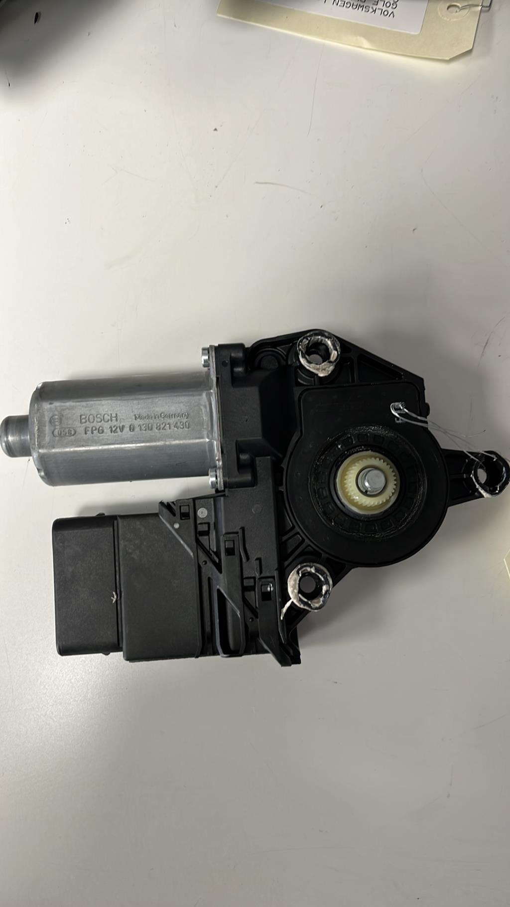 Motore alzacristalli posteriore destro VOLKSWAGEN GOLF PLUS PHASE 1 Gasolina - 1