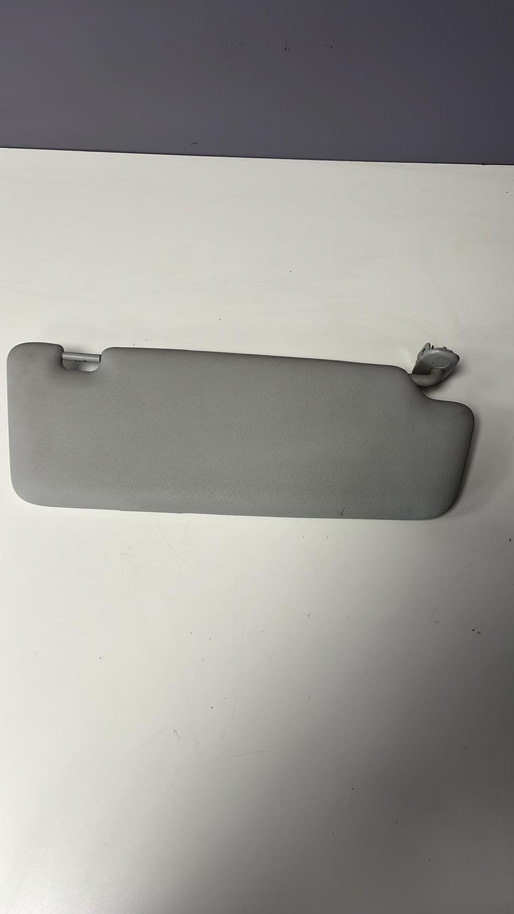 Pare soleil gauche AUDI A3 2 SPORTBACK PHASE 1 Essence - 1