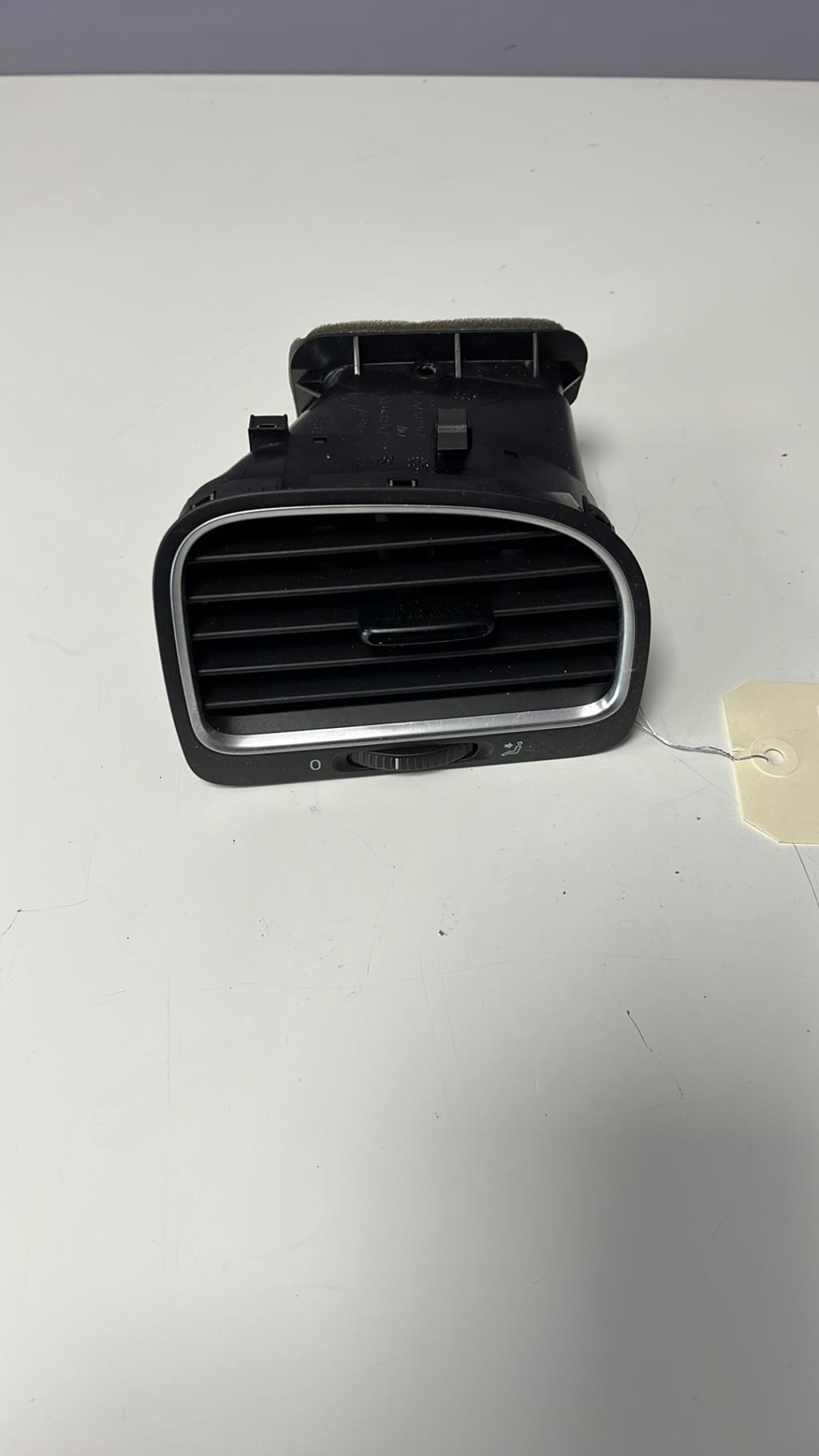 Bocchetta aerazione cruscotto anteriore destra VOLKSWAGEN GOLF 6 Gasolina - 1