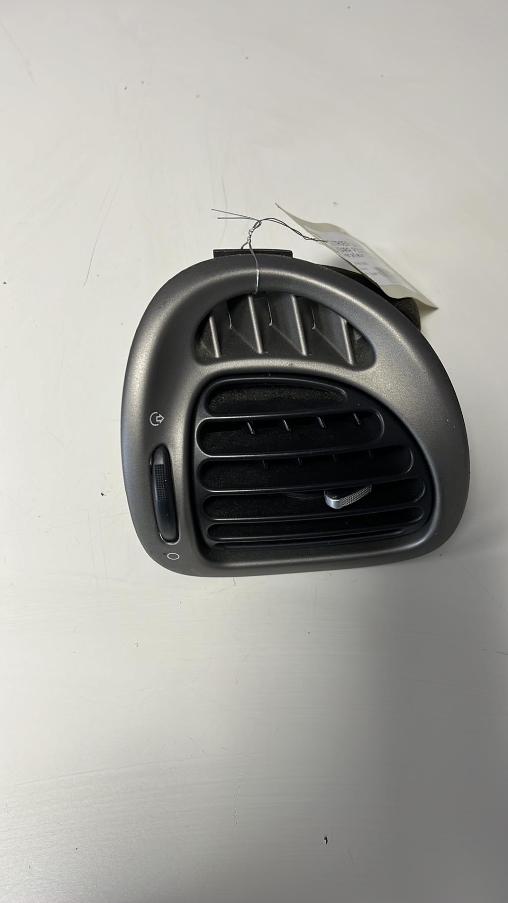 Bocchetta aerazione cruscotto anteriore sinistra CITROEN XSARA PICASSO PHASE 1 Diésel - 1