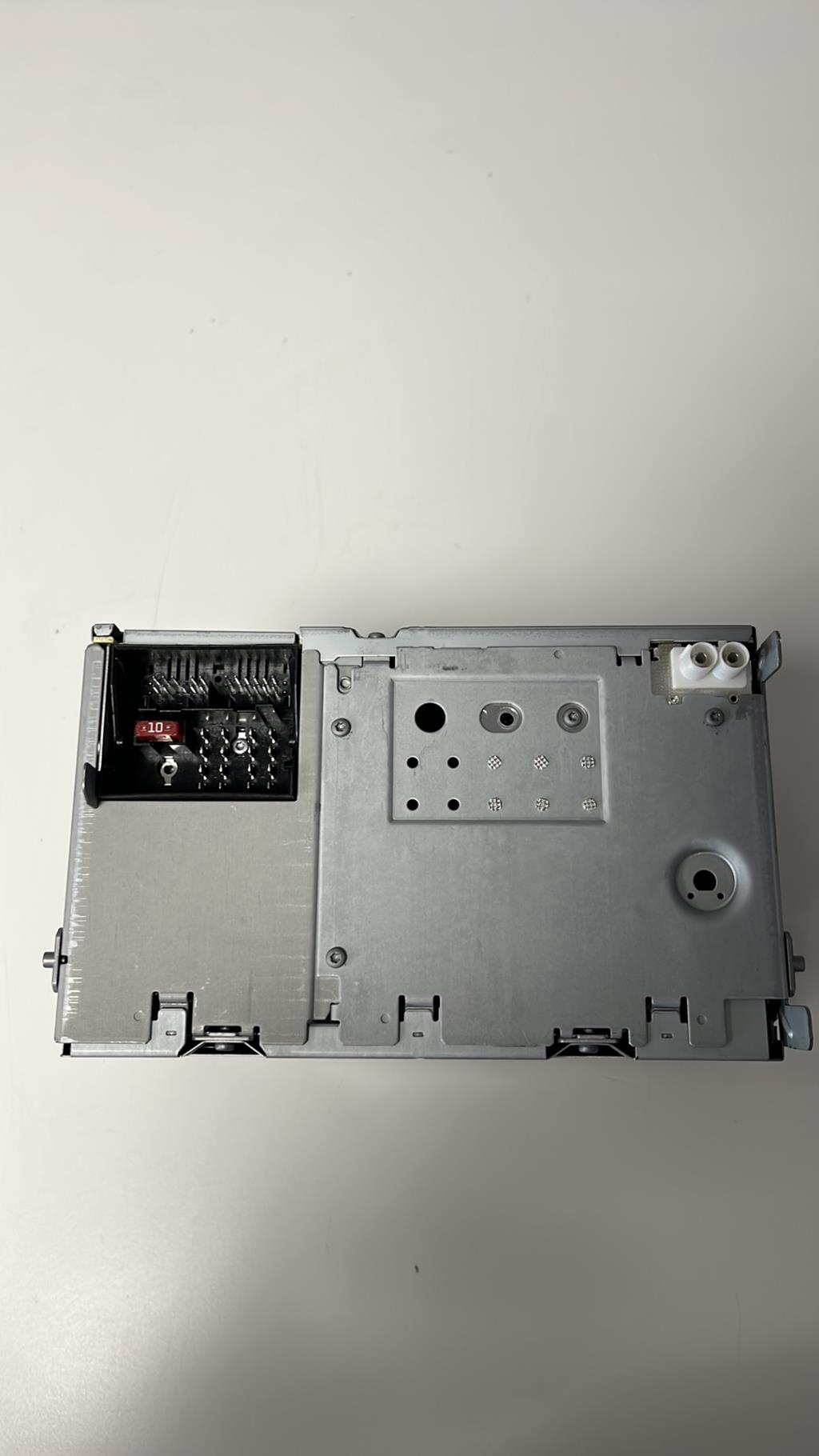 Autoradio VOLKSWAGEN GOLF 6 Essence - 1