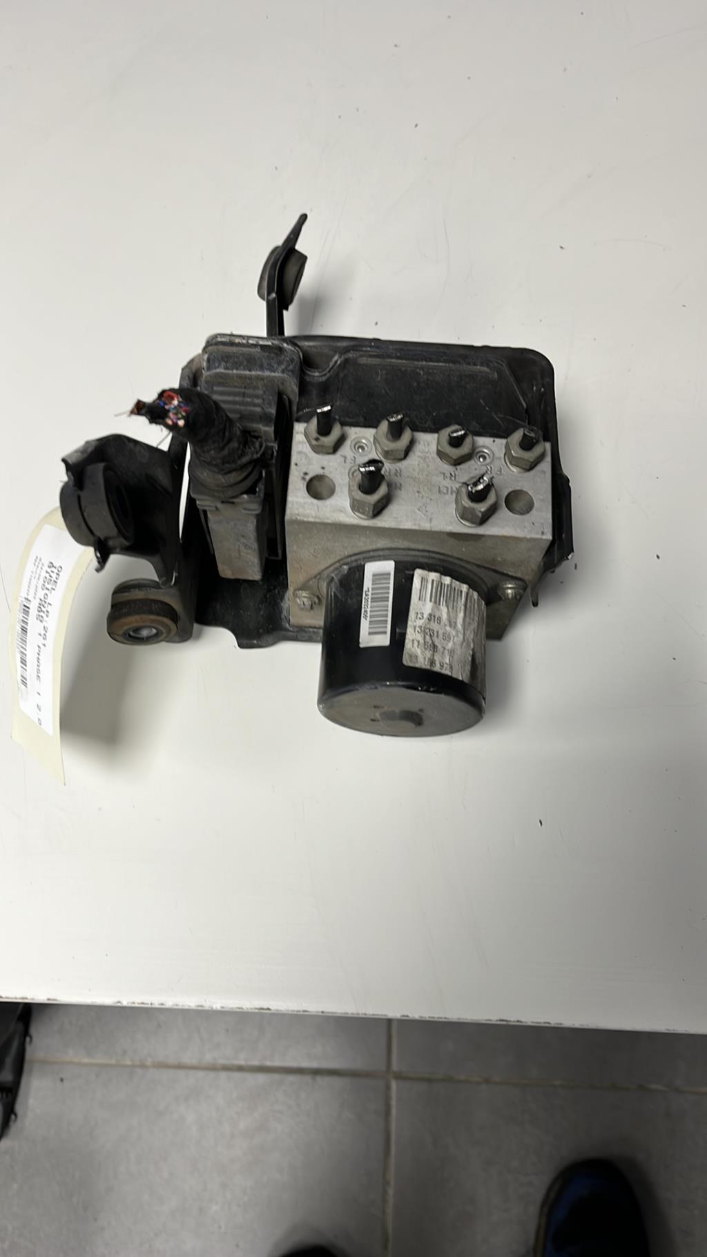 Blocco ABS (antibloccaggio freni) OPEL INSIGNIA 1 PHASE 1 Diésel - 1