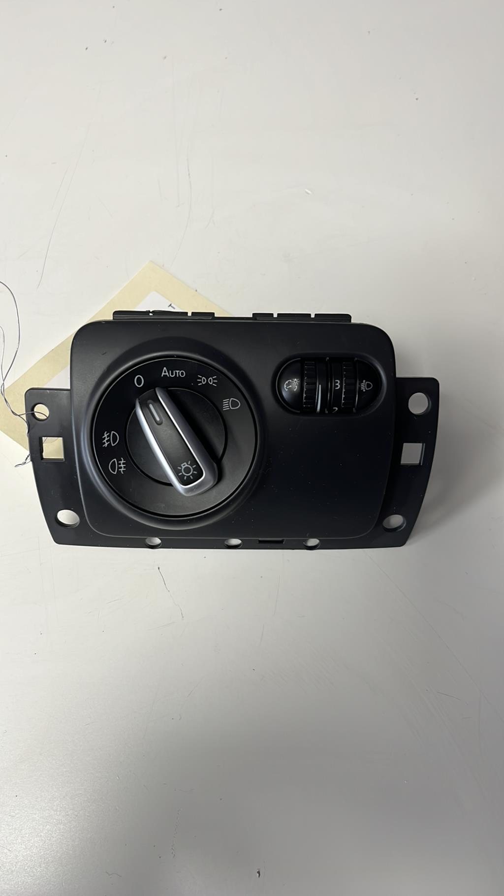 Commande de phare VOLKSWAGEN GOLF 6 Essence - 1